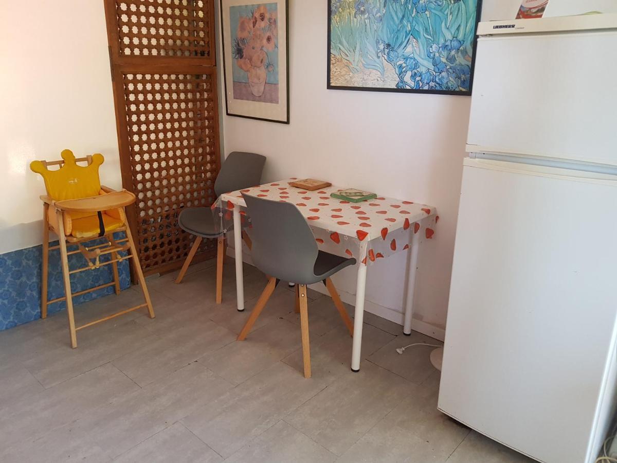 La Croisee Des Chemins Bed & Breakfast Calvisson Dış mekan fotoğraf